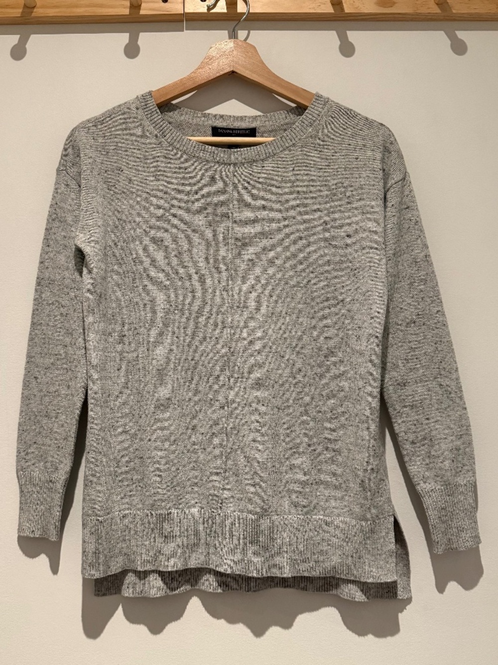 Banana Republic Gray Sweater/Blouse